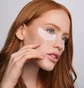 Nawilżające serum pod oczy Maxymova Under Patch Glow, 15 ml
