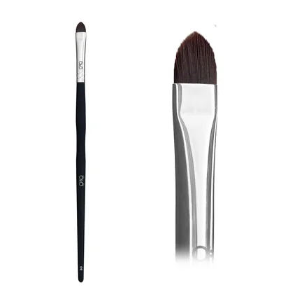Кисточка OKO Lash&Brow Black Edition, язычковая №9