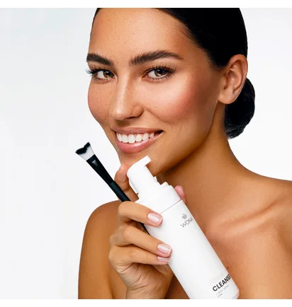 Lash Care Brush Wona, black with stand