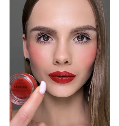 Помада-рум'яна-тіні 3-в-1 Unico Multi Tasker Makeup, Leader, 5 г