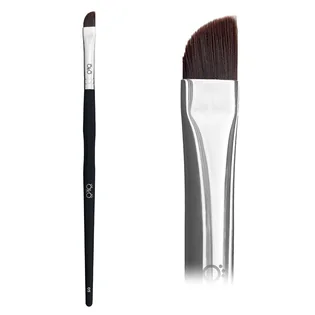 Кисточка OKO Lash&Brow Black Edition, мягкая, скошенная №5