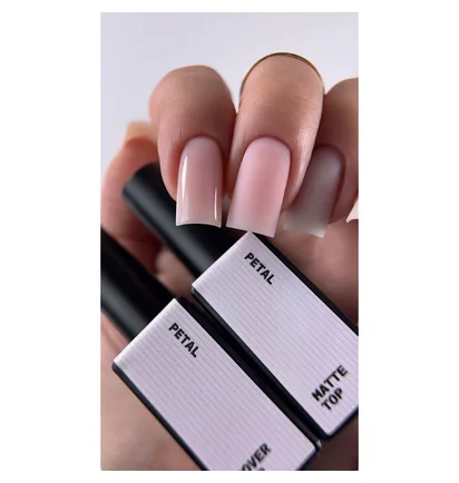 Камуфлюючий глянцевий топ Biblioteka Gloss Cover Top #02 Petal, 10 мл
