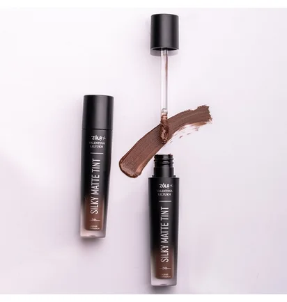 Рідкі тіні для повік ZOLA x Valentina Lelyukh Silky Matte Tint, Espresso #06