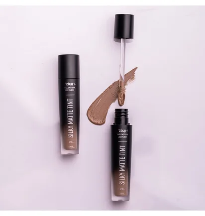 Жидкие тени для век ZOLA x Valentina Lelyukh Silky Matte Tint, Sandstone #04