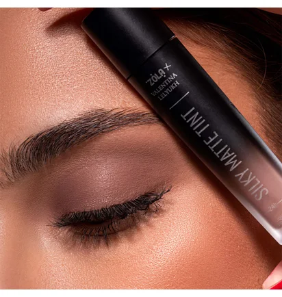 Cienie w płynie ZOLA x Valentina Lelyukh Silky Matte Tint, Smoky Orchid #07