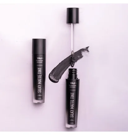 Рідкі тіні для повік ZOLA x Valentina Lelyukh Silky Matte Tint, Black Velvet #05