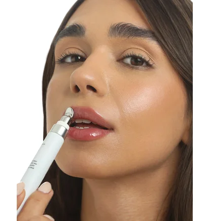 Блиск для губ з ментолом Unico Crush Lip, Lace, 12 мл